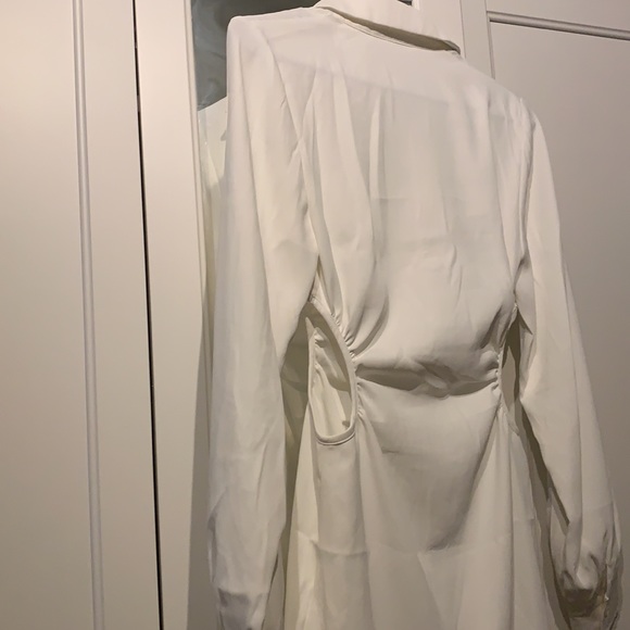 White cutout mini dress - Picture 3 of 4